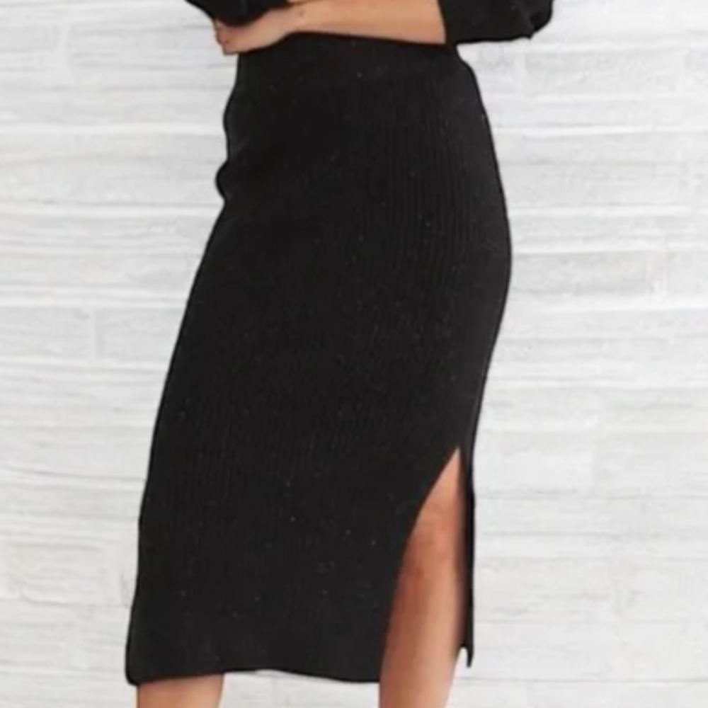 EUC House of Harlow1960 Fuzzy Pull-On Stretch Skirt Black Generous XS